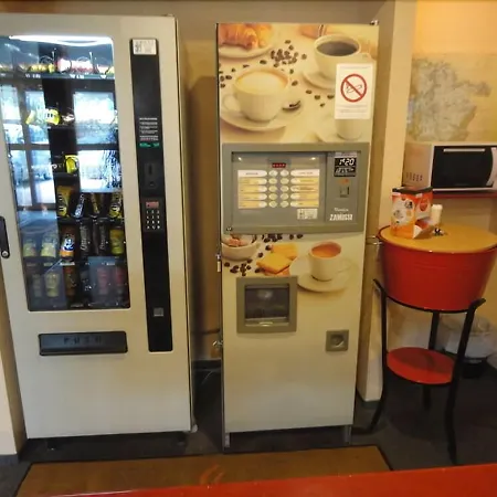 埃皮纳勒快克宫殿酒店