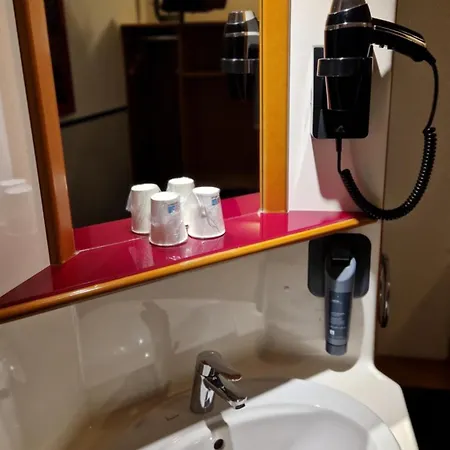 Hotel Quick Palace *