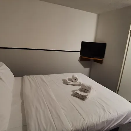 埃皮纳勒快克宫殿酒店 酒店 埃皮纳勒