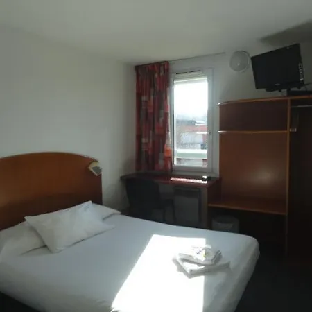 埃皮纳勒快克宫殿酒店 埃皮纳勒